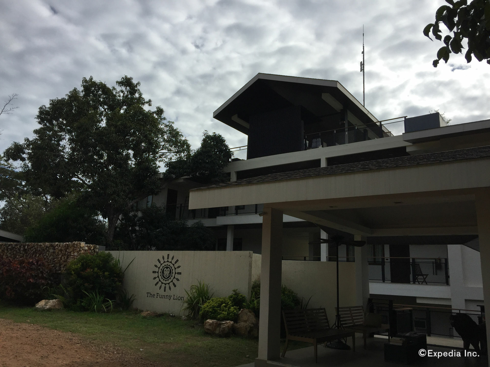 Hotel The Funny Lion - Coron Exterior foto